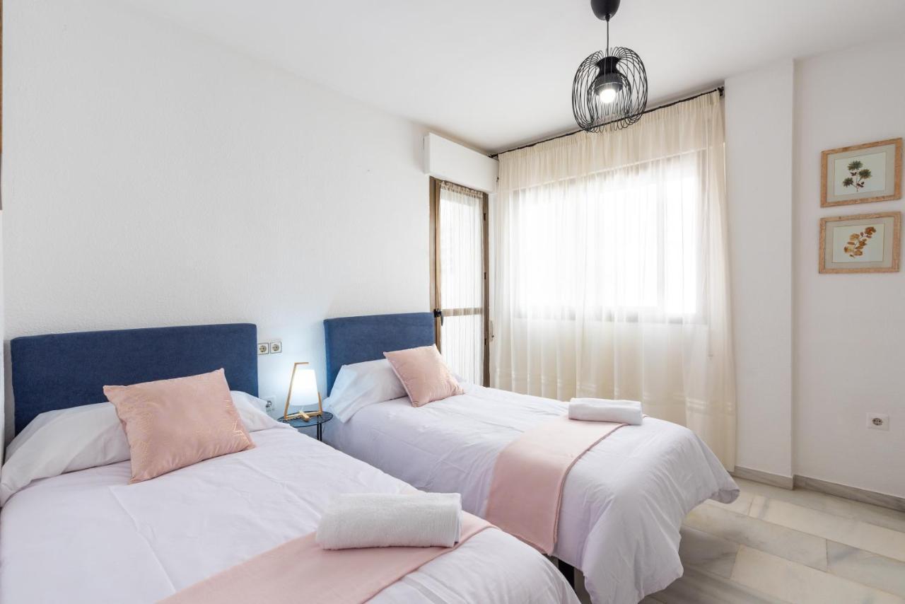 Apartamento La Pampa Malaga Exterior photo